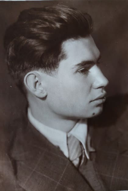 2. 1947